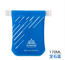 Carregar imagem no visualizador da galeria, Garrafa de Água macia, dobrável e super resistente - ideal para Esportes