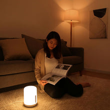Carregar imagem no visualizador da galeria, Mi Bedside Lamp 2: a luminária de cabeceira inteligente da Xiaomi