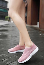 Carregar imagem no visualizador da galeria, Tênis feminino Specialty: macio, leve e resistente