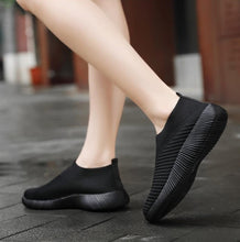 Carregar imagem no visualizador da galeria, Tênis feminino Specialty: macio, leve e resistente