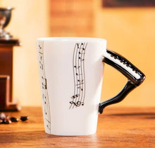 Carregar imagem no visualizador da galeria, Caneca de cerâmica estilo musical