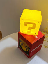 Cargar imagen en el visor de la galería, Lámpara decorativa &quot;Super Mário Question Block&quot;
