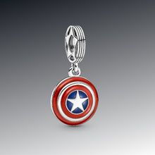 Carregar imagem no visualizador da galeria, Berloques Marvel - Adicione um toque de superpoder ao seu visual
