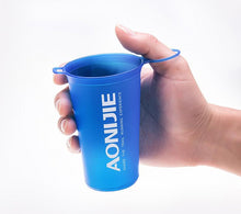 Carregar imagem no visualizador da galeria, Garrafa de Água macia, dobrável e super resistente - ideal para Esportes
